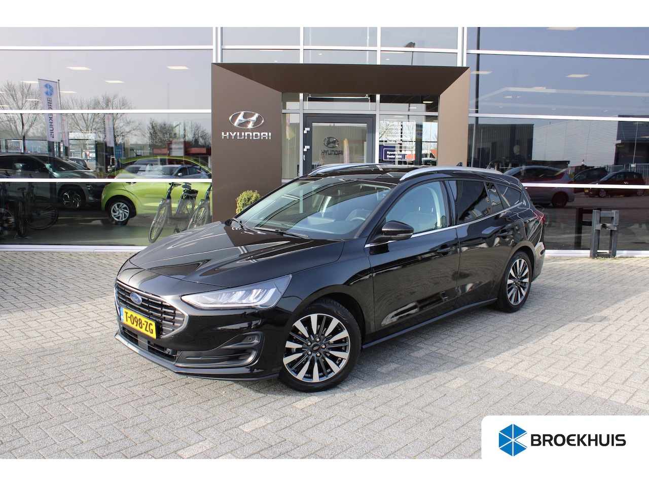 Ford Focus Wagon - 1.0 EcoBoost Hybrid Titanium X | Achteruitrijcamera | Cruise Control | Voorstoelen Verwarm - AutoWereld.nl