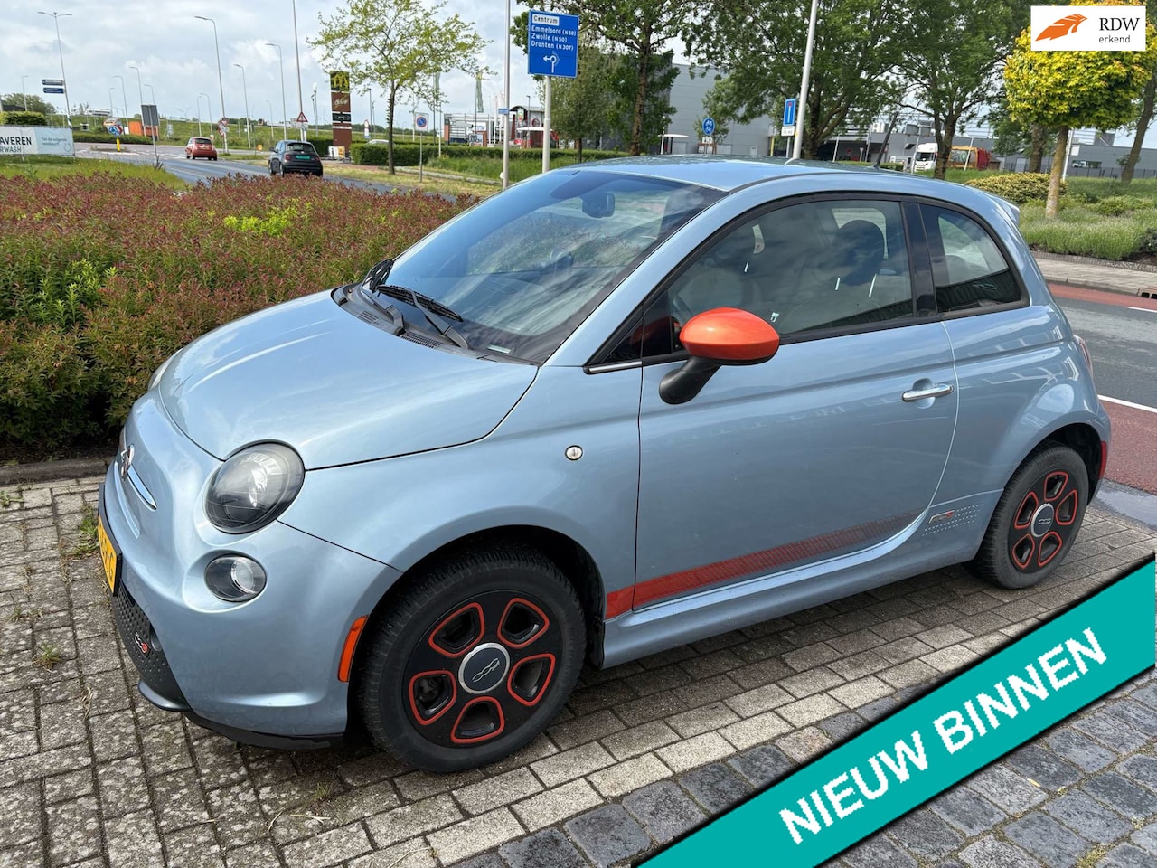 Fiat 500e - 24kwh Automaat 2e eig. Clima Cruise Leder PDC Voordelig rijden - AutoWereld.nl