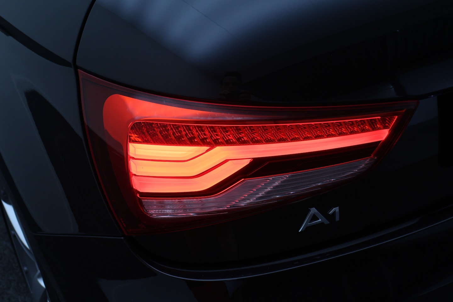 Audi A1 Sportback - 1.0 TFSI Adrenalin 1.0 TFSI Adrenalin 5-Deurs, Airco, Cruise, Bluetooth, Navigatie, Elektrisch Pakket, 17'' - AutoWereld.nl