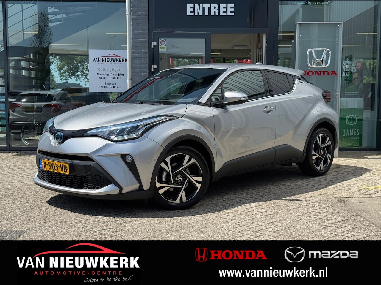 Toyota C-HR - 1.8 Hybrid Automaat TeamD | Carplay & Android | Camera - AutoWereld.nl