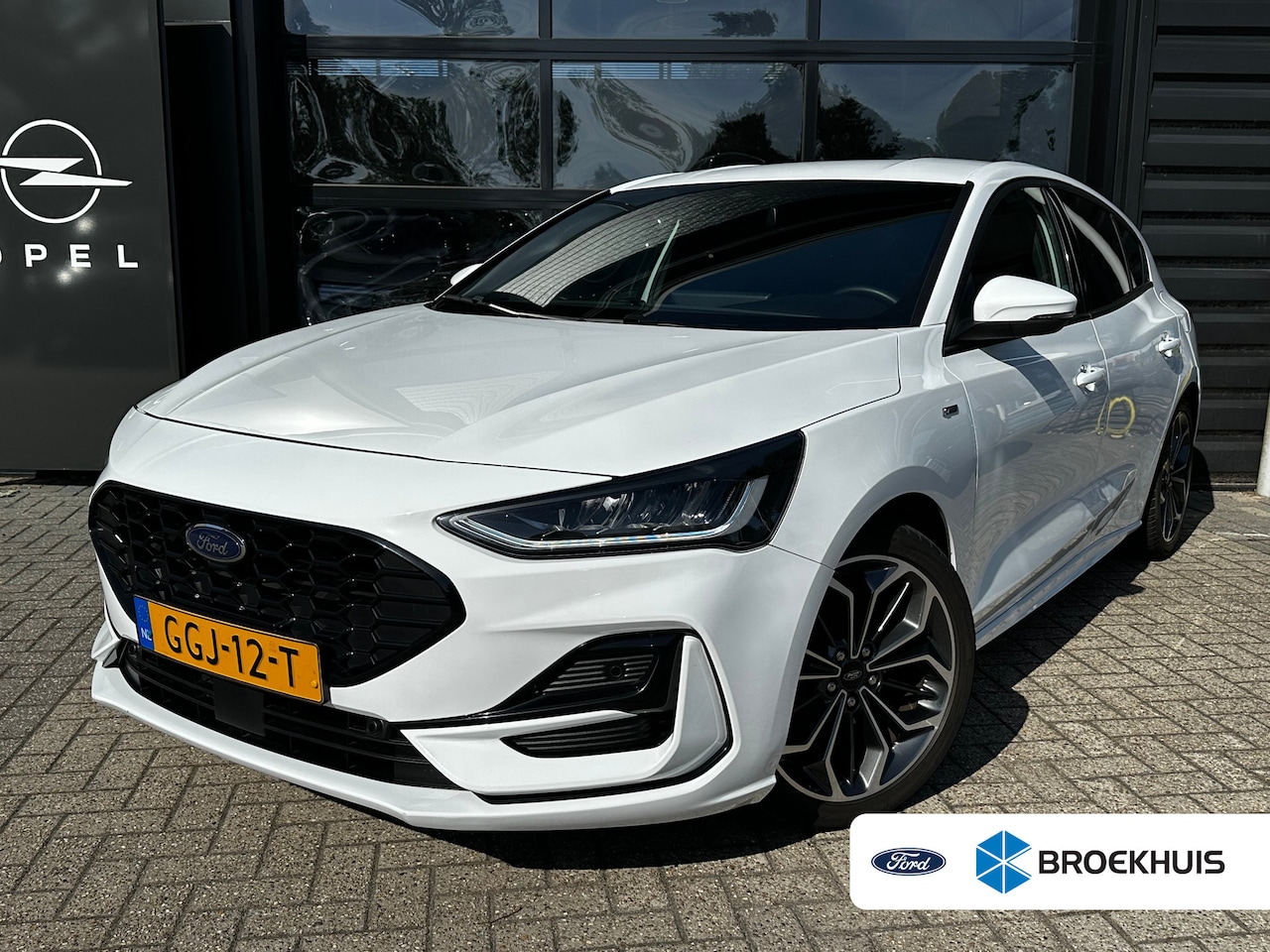 Ford Focus - 1.0 155PK EcoBoost Hybrid ST Line X AUTOMAAT | AGR STOEL| | STOEL, STUUR & VOORRUITVERWARM - AutoWereld.nl