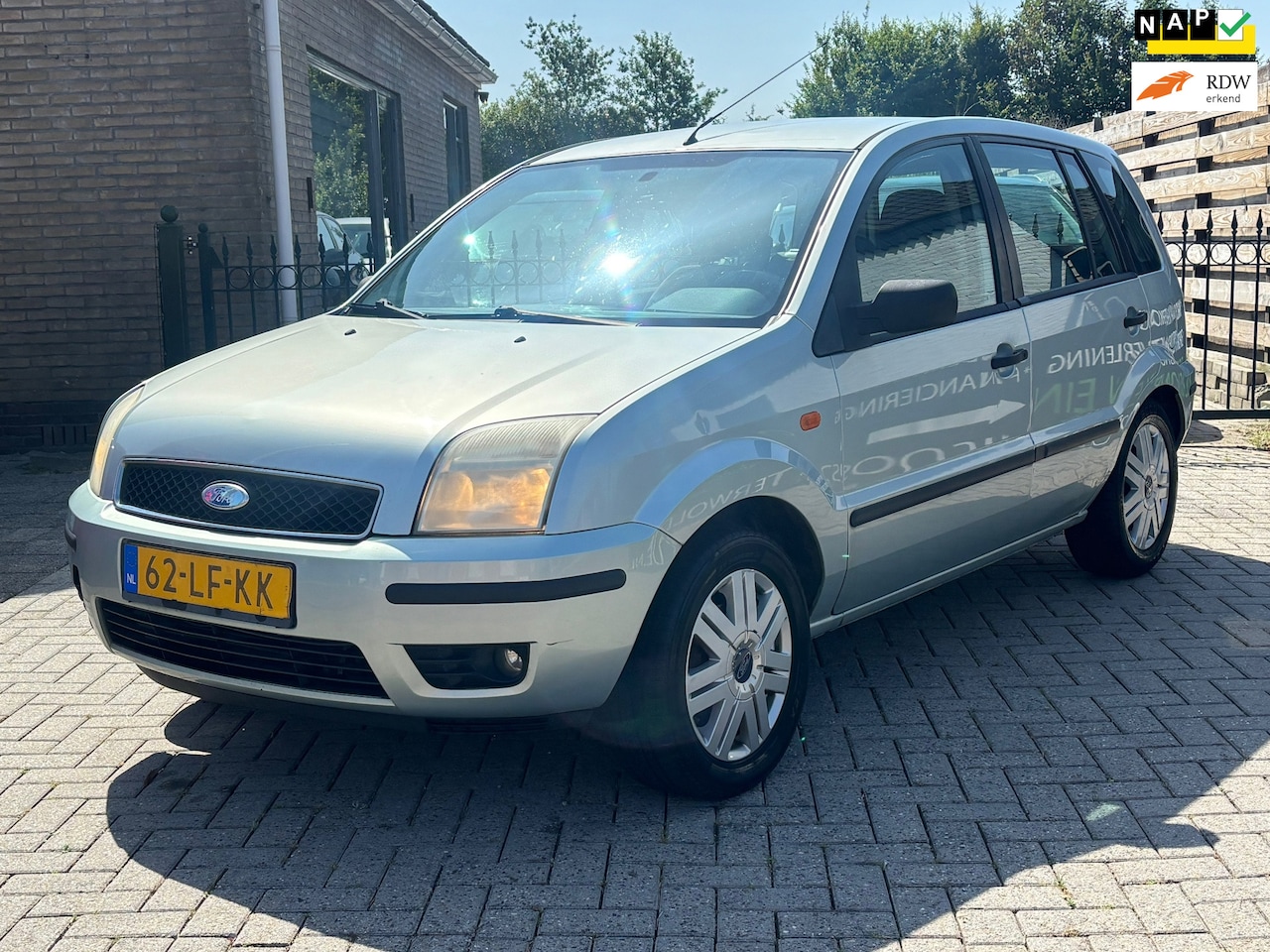 Ford Fusion - 1.6-16V First Edition | 5drs | trekhaak | airco | pdc | nw apk bij levering ! - AutoWereld.nl