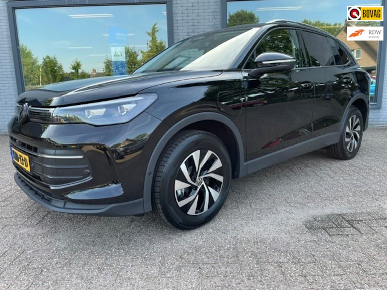 Volkswagen Tiguan - 1.5 eHybrid Life Edition 1.5 eHybrid Life Edition - AutoWereld.nl
