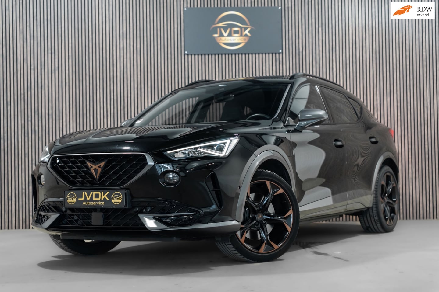 CUPRA Formentor - VZ Copper Edition Pano Leder Memory Camera Led - AutoWereld.nl