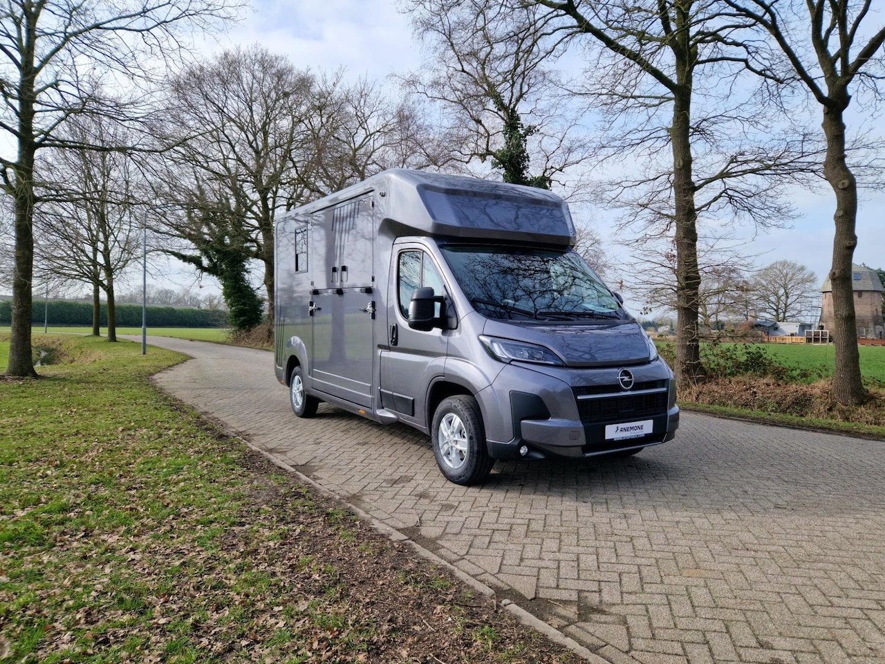Opel Movano - AKX S3 nieuw paardenwagen Automaat Pro-safety hengsten uitvoering id:11 - AutoWereld.nl