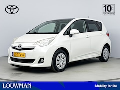 Toyota Verso S - 1.3 VVT-i Aspiration Automaat | Navigatie | Glazen Panoramadak |