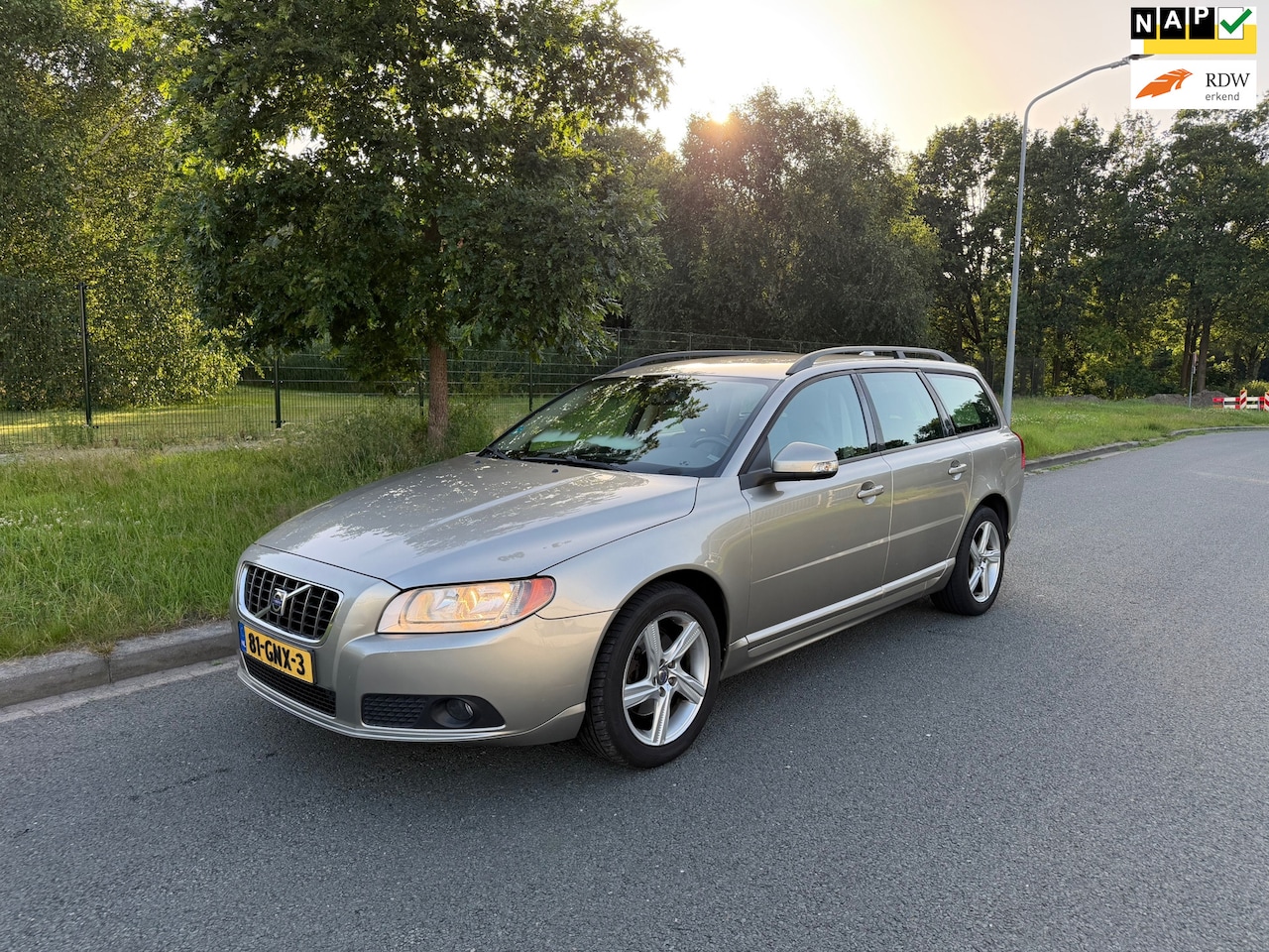Volvo V70 - 2.0D Momentum ijskoud Airco - AutoWereld.nl