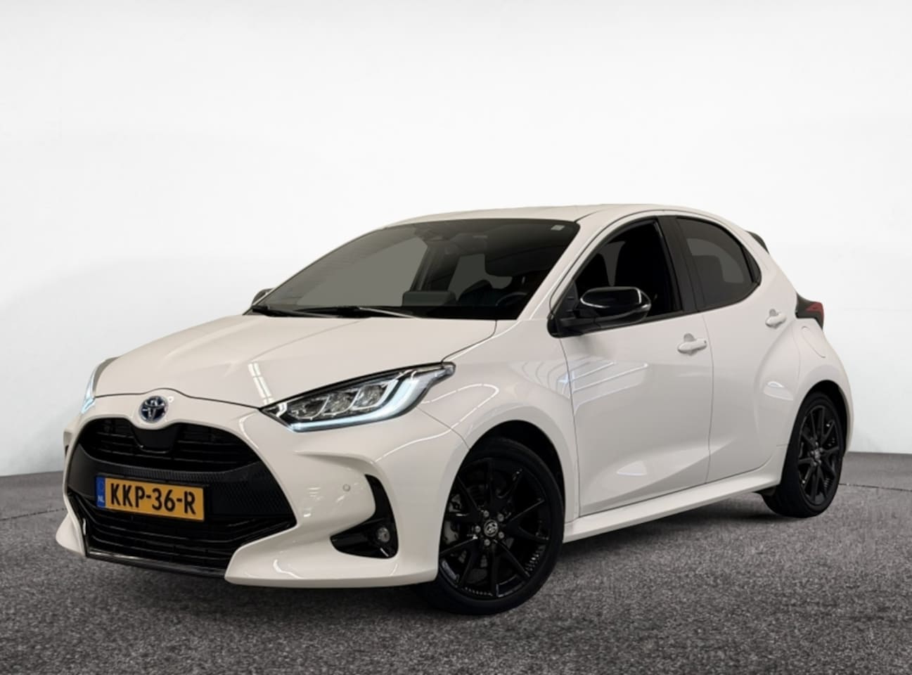 Toyota Yaris - 1.5 Hyb. Executive| JBL| HUD| PDC| Adap.Cruise| BSM| Camera - AutoWereld.nl
