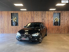BMW 1-serie - 118i High Executive / Stoelverwarming / Led / LM velgen / Automaat