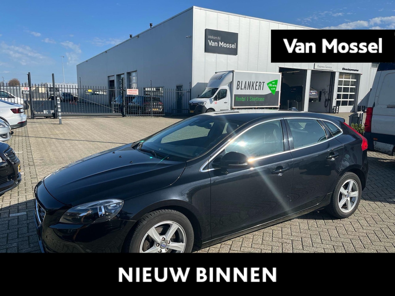Volvo V40 - 1.6 T3 Momentum 1.6 T3 Momentum - AutoWereld.nl