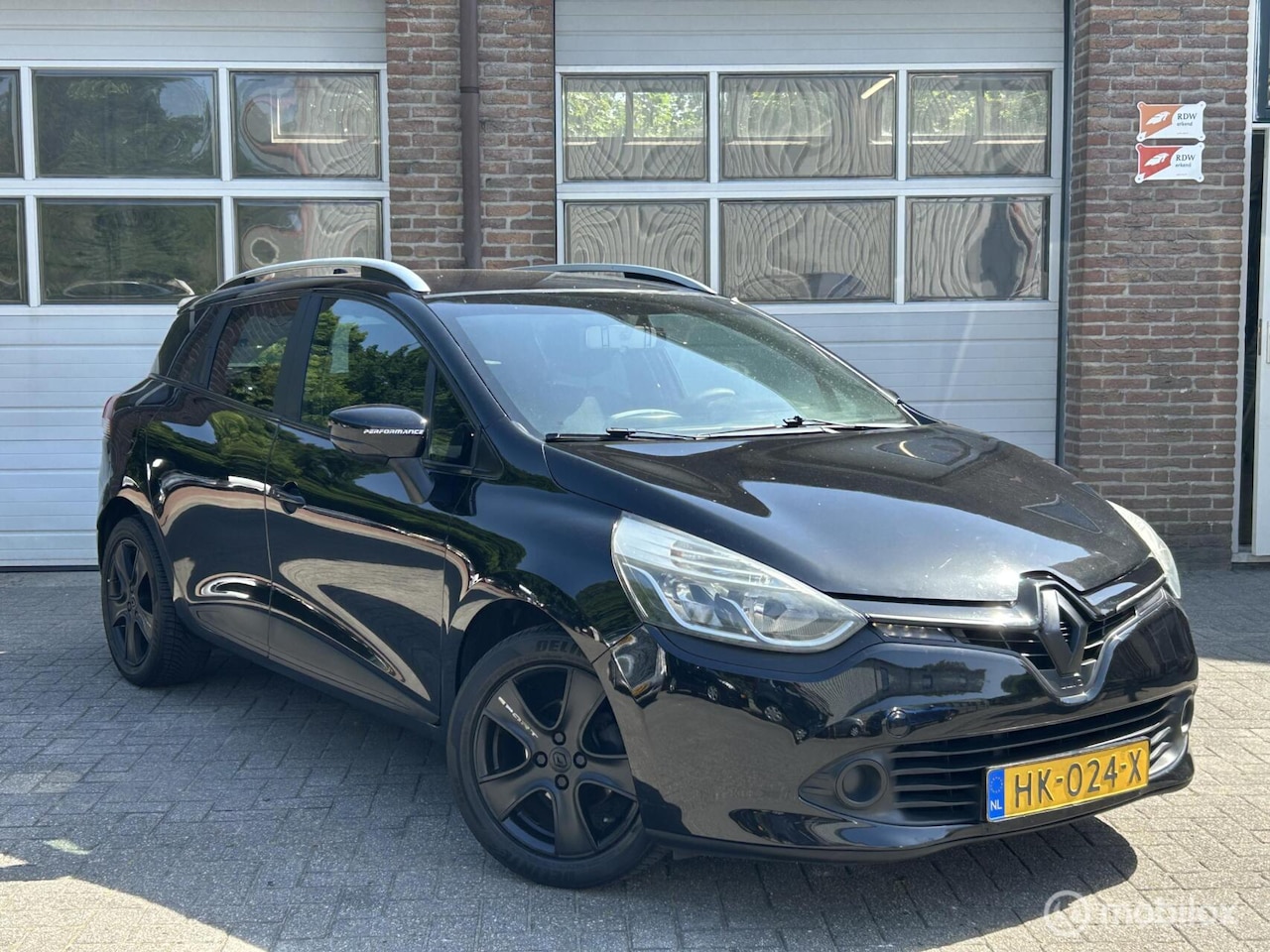 Renault Clio Estate - 0.9 TCe Expression | Airco | Trekhaak | - AutoWereld.nl