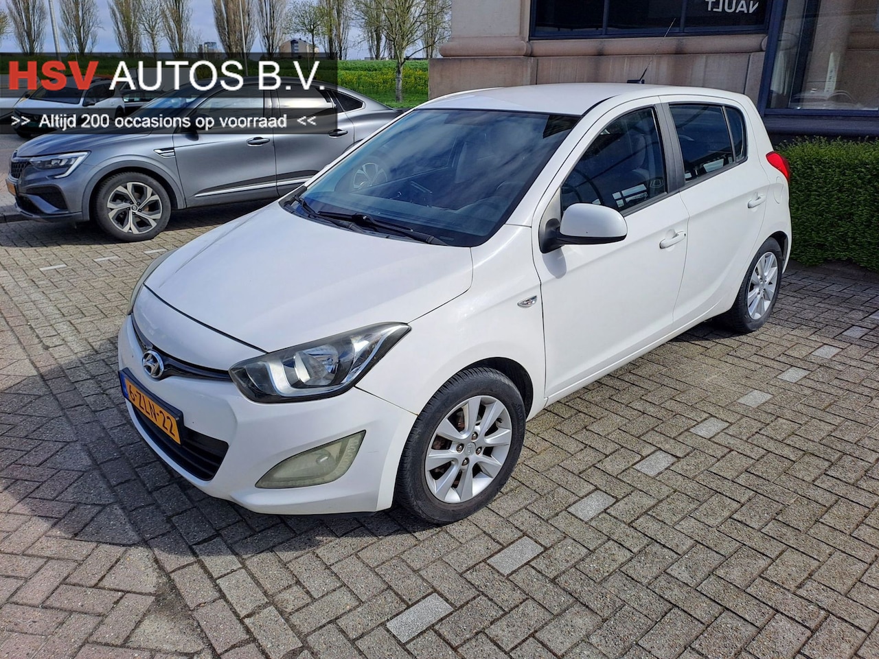 Hyundai i20 - 1.2i Business Edition airco LM 4-deurs *97.000km* - AutoWereld.nl
