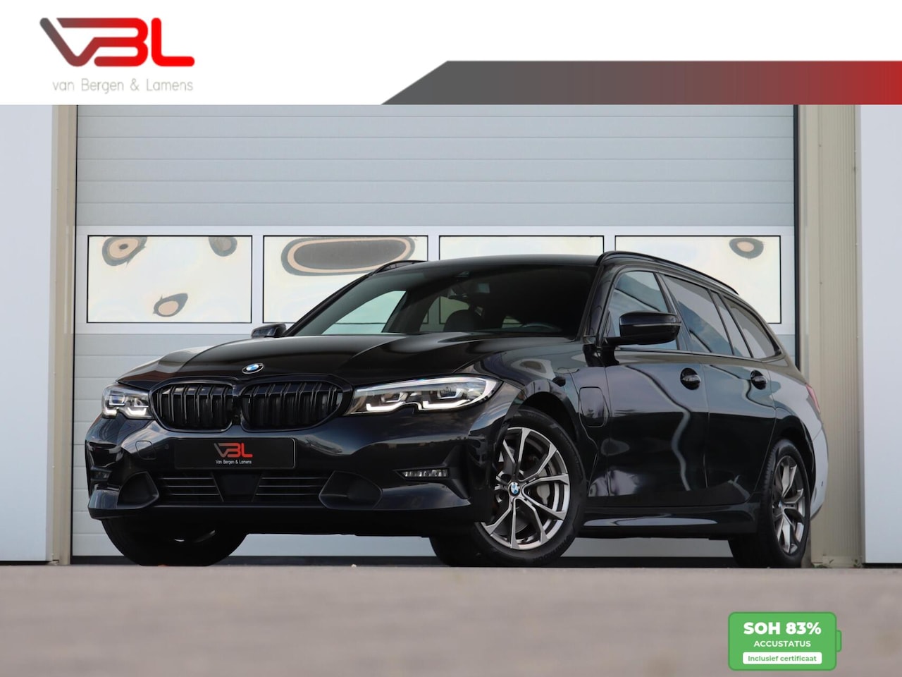 BMW 3-serie Touring - 330e High Executive | Memory | Adaptive cruise control - AutoWereld.nl