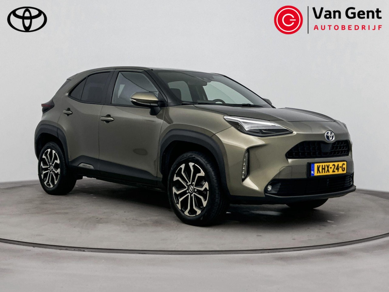 Toyota Yaris Cross - 1.5 Hybrid Dynamic | Navigatie | Adaptive Cruise | Keyless | 17 inch | Full LED | Apple Ca - AutoWereld.nl