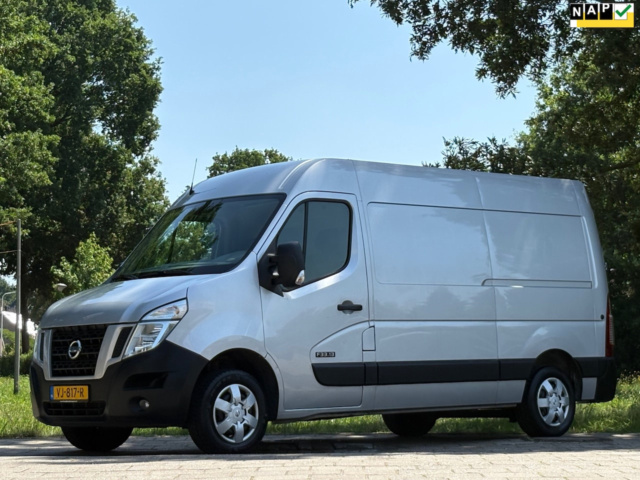 Nissan NV400 - 2.3 dCi L2H2 Acenta|NAP|airco|cruise|bluetooth|trekhaak|drie zitplaatsen|elektrisch pakket - AutoWereld.nl