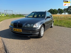 BMW 3-serie Touring - 325i Executive | Automaat | Cruise | Climate