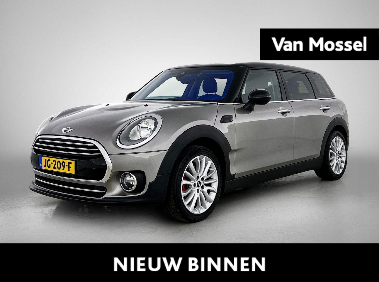 MINI Clubman - 1.5 Cooper Pepper | Parkeersensoren | Navigatie | Lichtmetalen velgen | Climate control - AutoWereld.nl