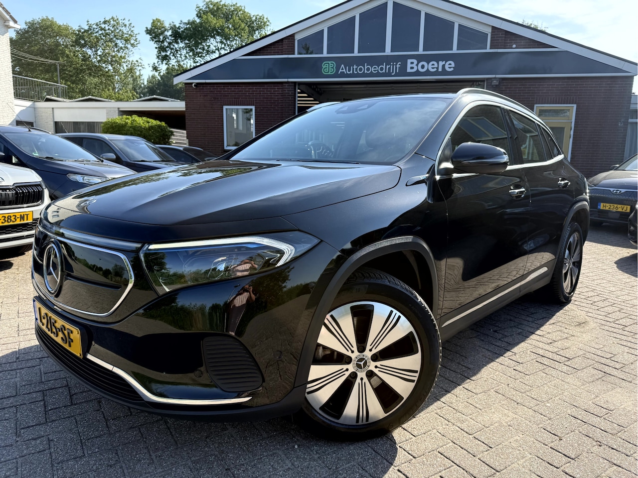 Mercedes-Benz EQA - 250 Bns Solution Luxury 67 kWh SOH 94%, Camera, App Connect - AutoWereld.nl
