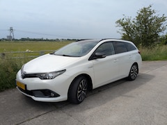 Toyota Auris Touring Sports - 1.8 Hybrid Black Edition