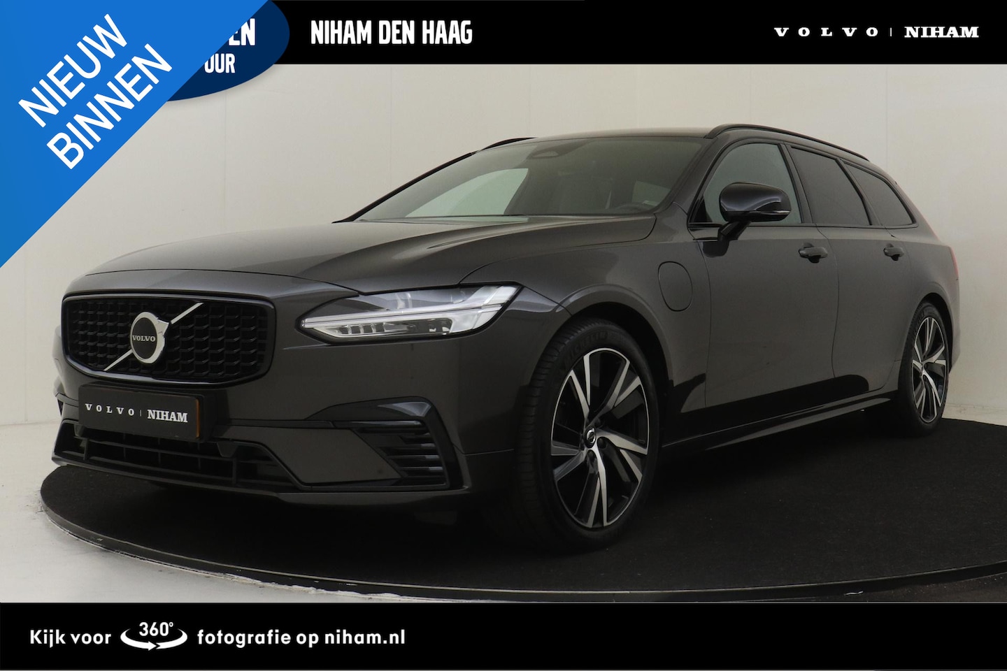 Volvo V90 - T6 PLUG-IN HYBRID AWD PLUS DARK *LONG RANGE!* -HARMAN/KARDON|CAMERA|KINDERZITJES|PRIVACY.G - AutoWereld.nl