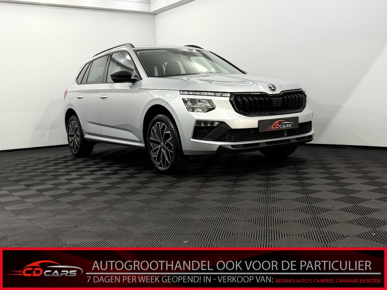 Skoda Kamiq - 1.0 TSI Black Dots Camera, Apple carplay, Stoelverwarming, Virtual desk, Keyless start, Cr - AutoWereld.nl