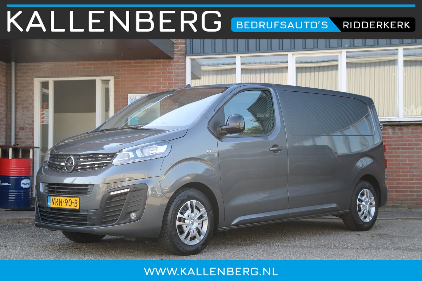 Opel Vivaro - 2.0 CDTI L2H1 Innovation / Trekhaak / App connect / Camera / Glas rondom - AutoWereld.nl