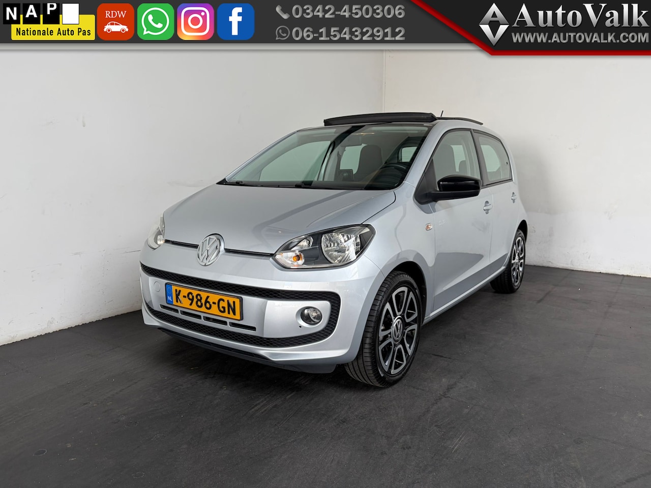 Volkswagen Up! - 1.0 groove up! BlueMotion. Pano! - AutoWereld.nl