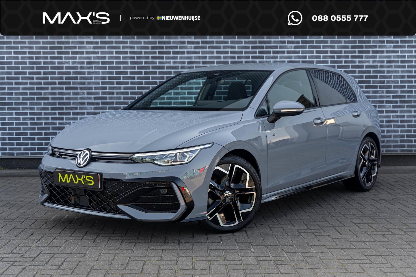 Volkswagen Golf - 1.5 eTSI DSG R-Line Edition | Achteruitrijcamera | Parkeersensoren | ArtVelours | Sportsto - AutoWereld.nl