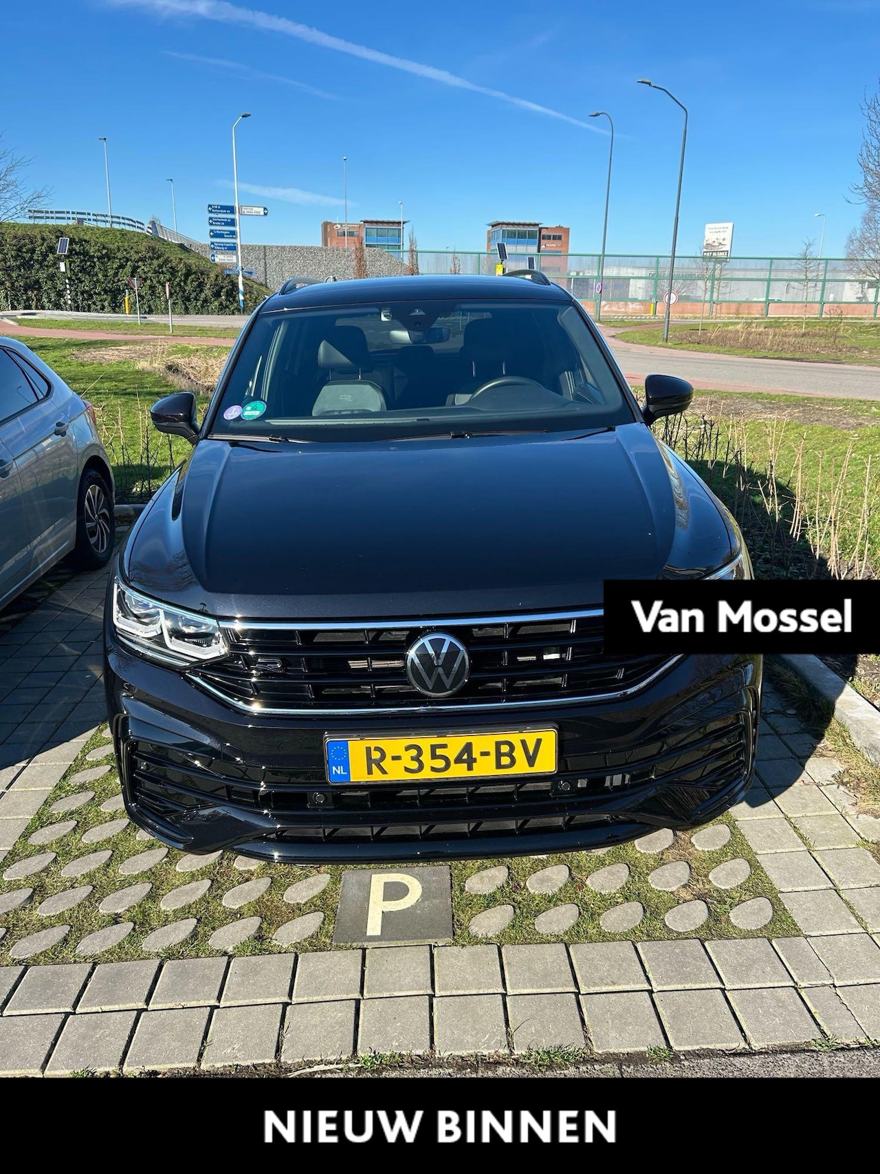Volkswagen Tiguan - 1.4 TSI eHybrid R-Line Business+ 245 PK| Origineel Nederlands | 1e Eigenaar | Dealeronderh - AutoWereld.nl