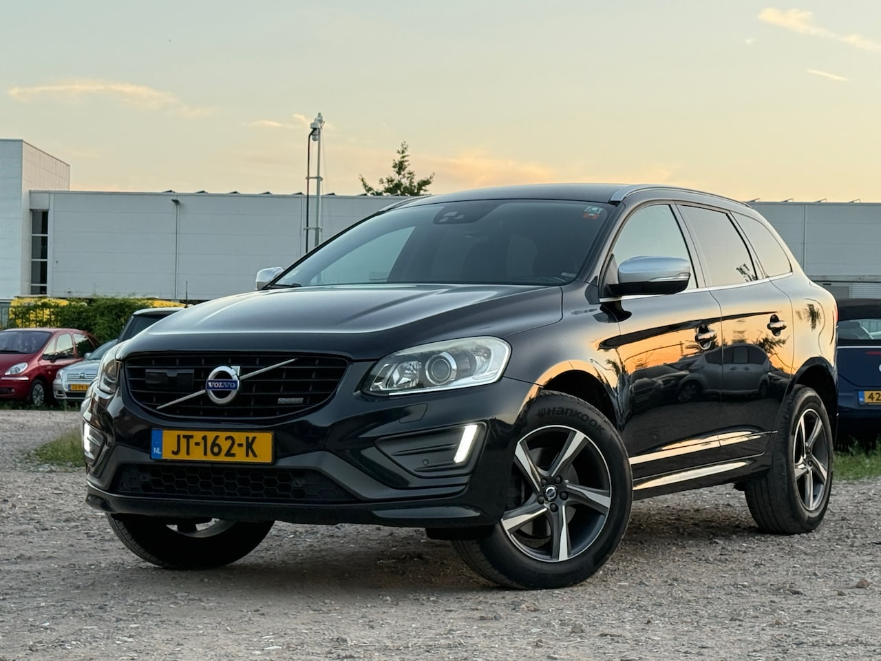 Volvo XC60 - 2.0 D4 FWD Ocean Race R-Design/ AUTOMAAT/ OPTIES - AutoWereld.nl