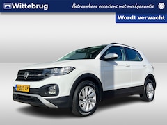 Volkswagen T-Cross - 1.0 TSI Life / Trekhaak / Climate control / Adaptive / Carplay