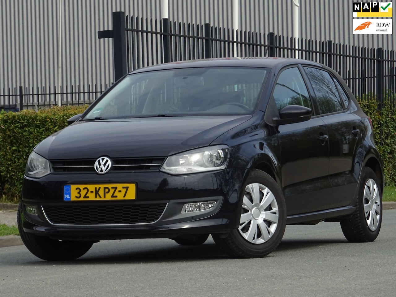 Volkswagen Polo - 1.4-16V Highline DSG 5DRS NAP/AC/CRUISE/PDC - AutoWereld.nl