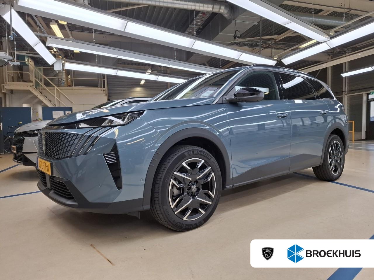 Peugeot 5008 - 1.2 Hybrid 145 Allure 7p tot 8 Jaar Garantie! | Navigatie | Achteruitrijcamera | Draadloos - AutoWereld.nl