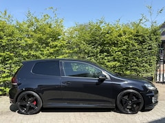 Volkswagen Golf - 2.0 GTI Edition 35 Xenon / Led / stoelverw. 235PK