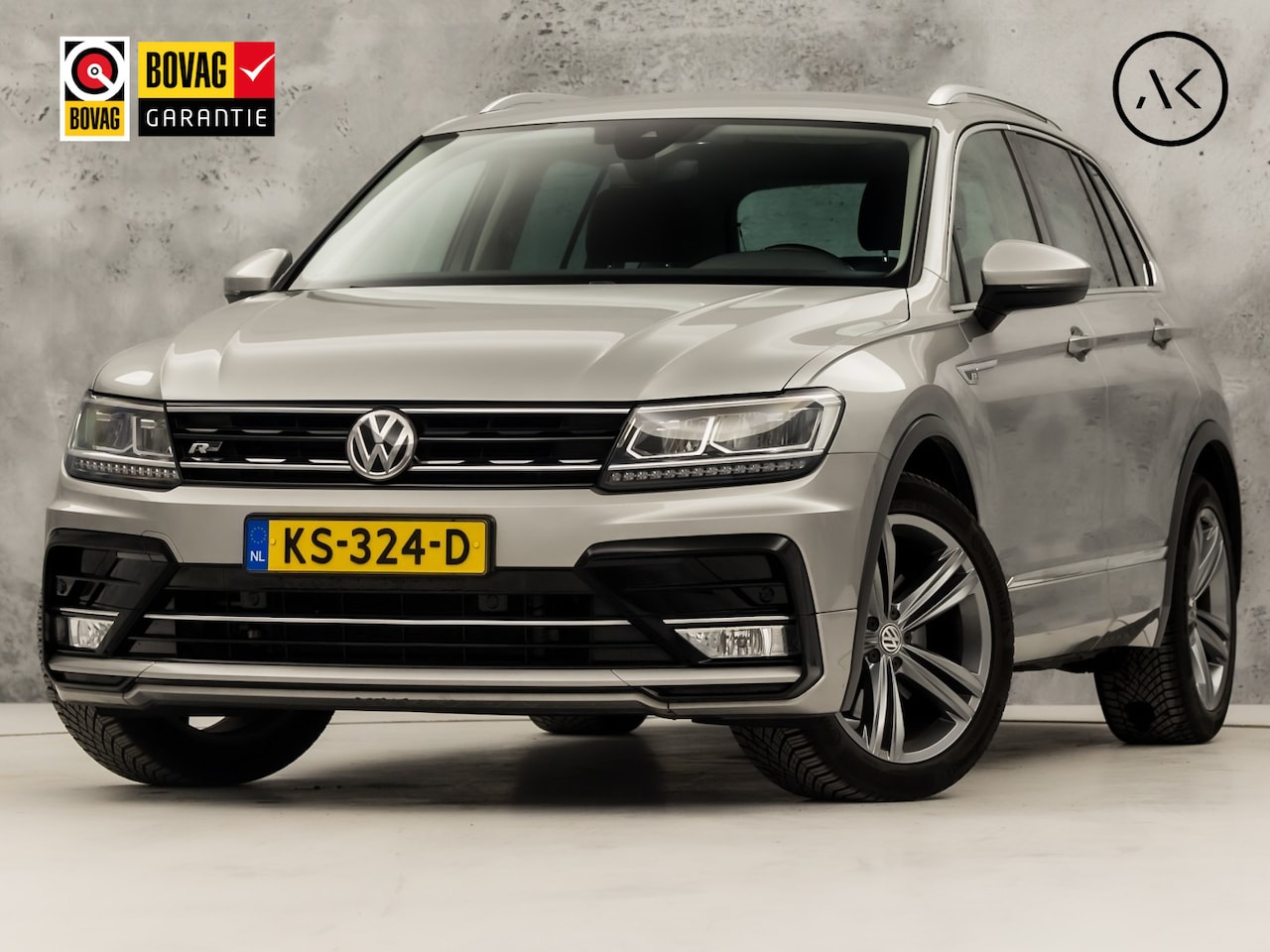 Volkswagen Tiguan - 2.0 TSI 4Motion R-Line Sport 179Pk Automaat (VIRTUAL COCKPIT, NAVIGATIE, CLIMATE, GETINT G - AutoWereld.nl