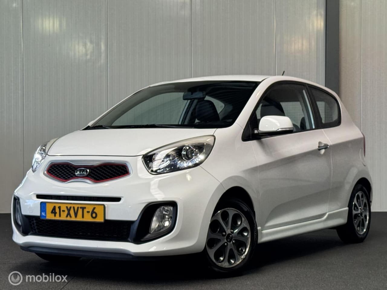 Kia Picanto - 1.0 CVVT R-SportbyKia [ NAP cruise LED airco ] - AutoWereld.nl