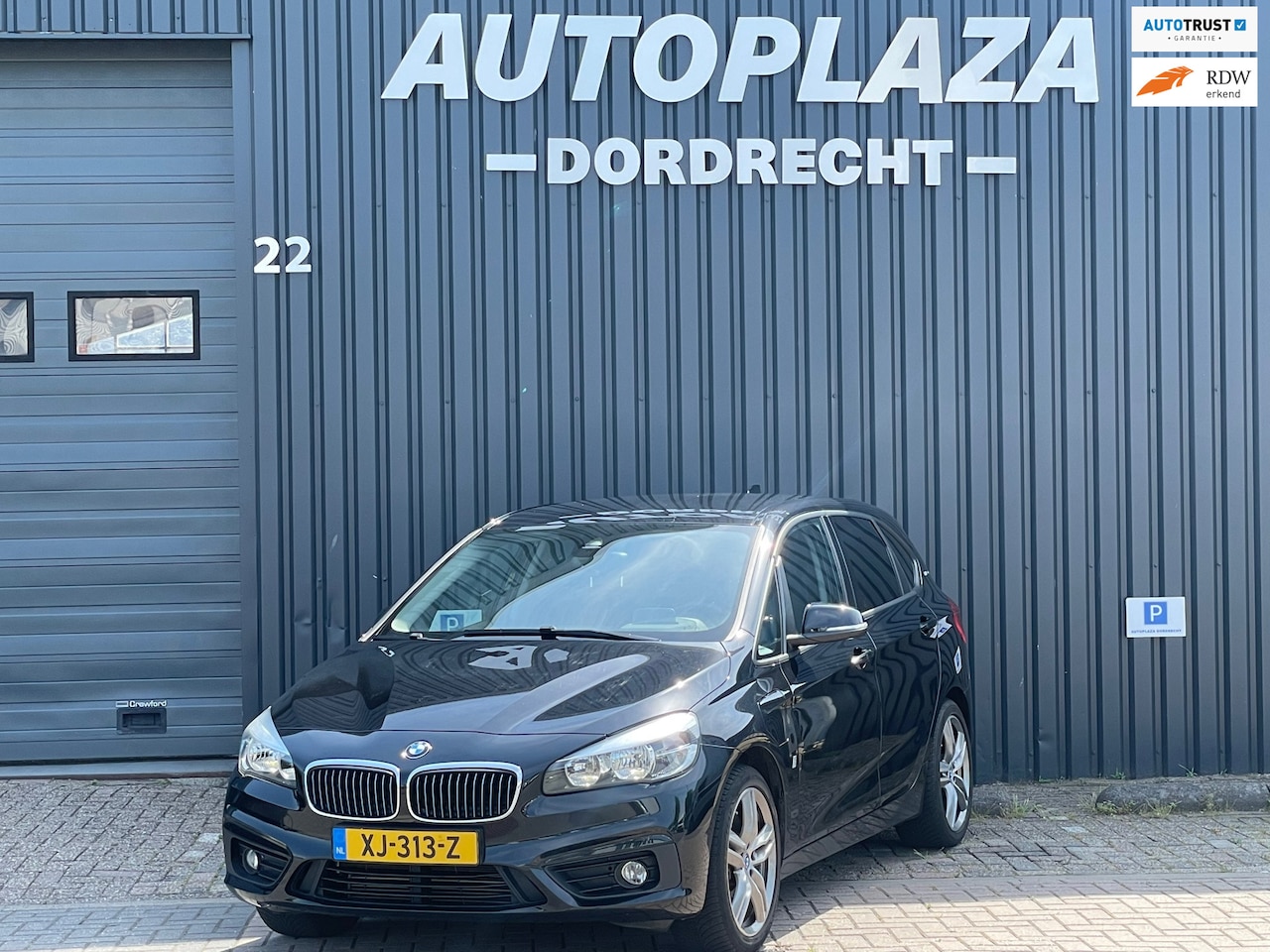 BMW 2-serie Active Tourer - 225xe iPerformance Executive|HEAD-UP|TREKHAAK|STOELVERW|PDC| - AutoWereld.nl