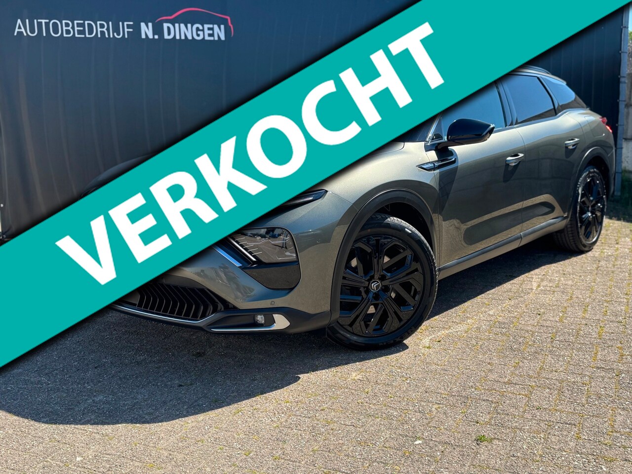 Citroën C5 X - 1.6 Plug-in Hybrid 225 Shine 360 camera - AutoWereld.nl