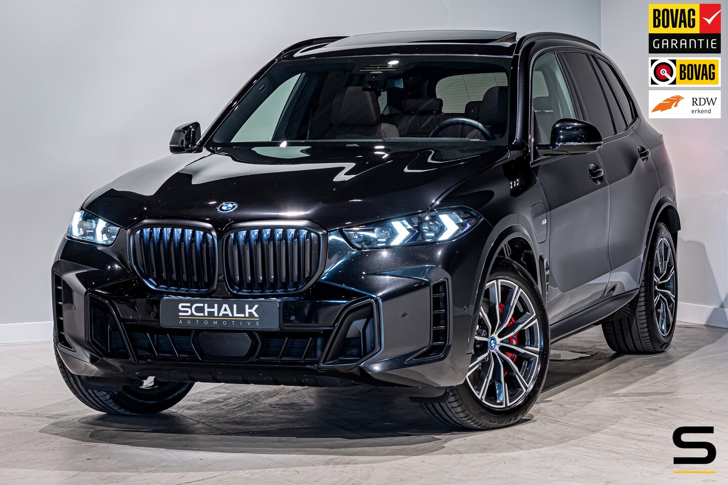 BMW X5 - XDrive50e|M-sport Pro|Comfort|H&K|E-trek|Fis €98.000 - AutoWereld.nl
