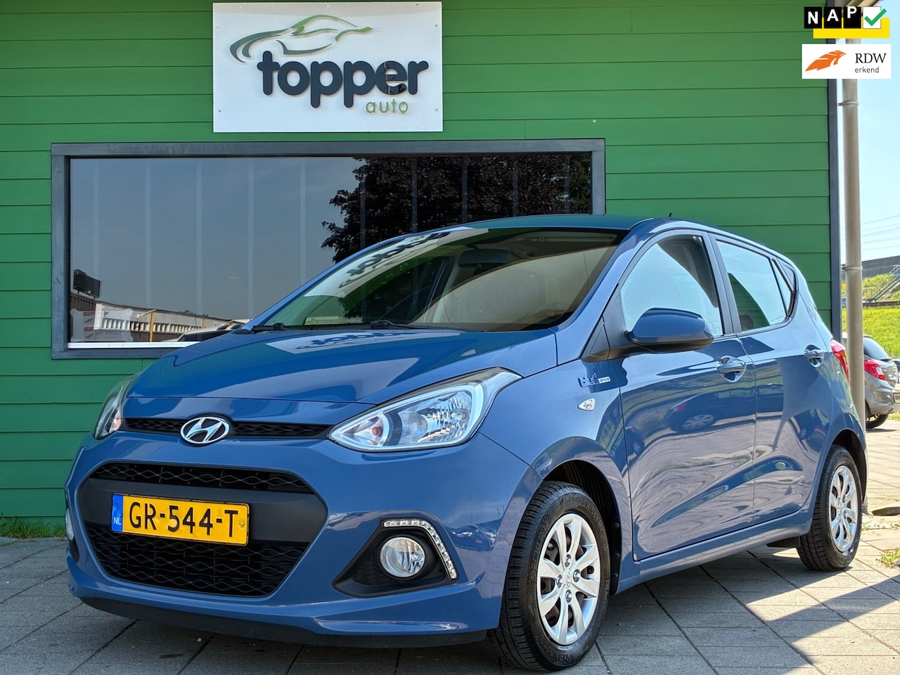 Hyundai i10 - 1.0i i-Motion Comfort Plus|2e Eigenaar|CruiseControl|Climatronic|Trekhaak|Bluetooth - AutoWereld.nl