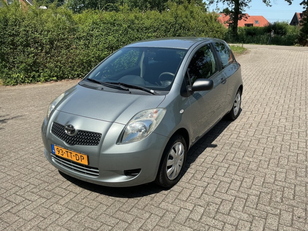 Toyota Yaris - 1.0 VVT-i Terra 1.0 VVTI TERRA - AutoWereld.nl