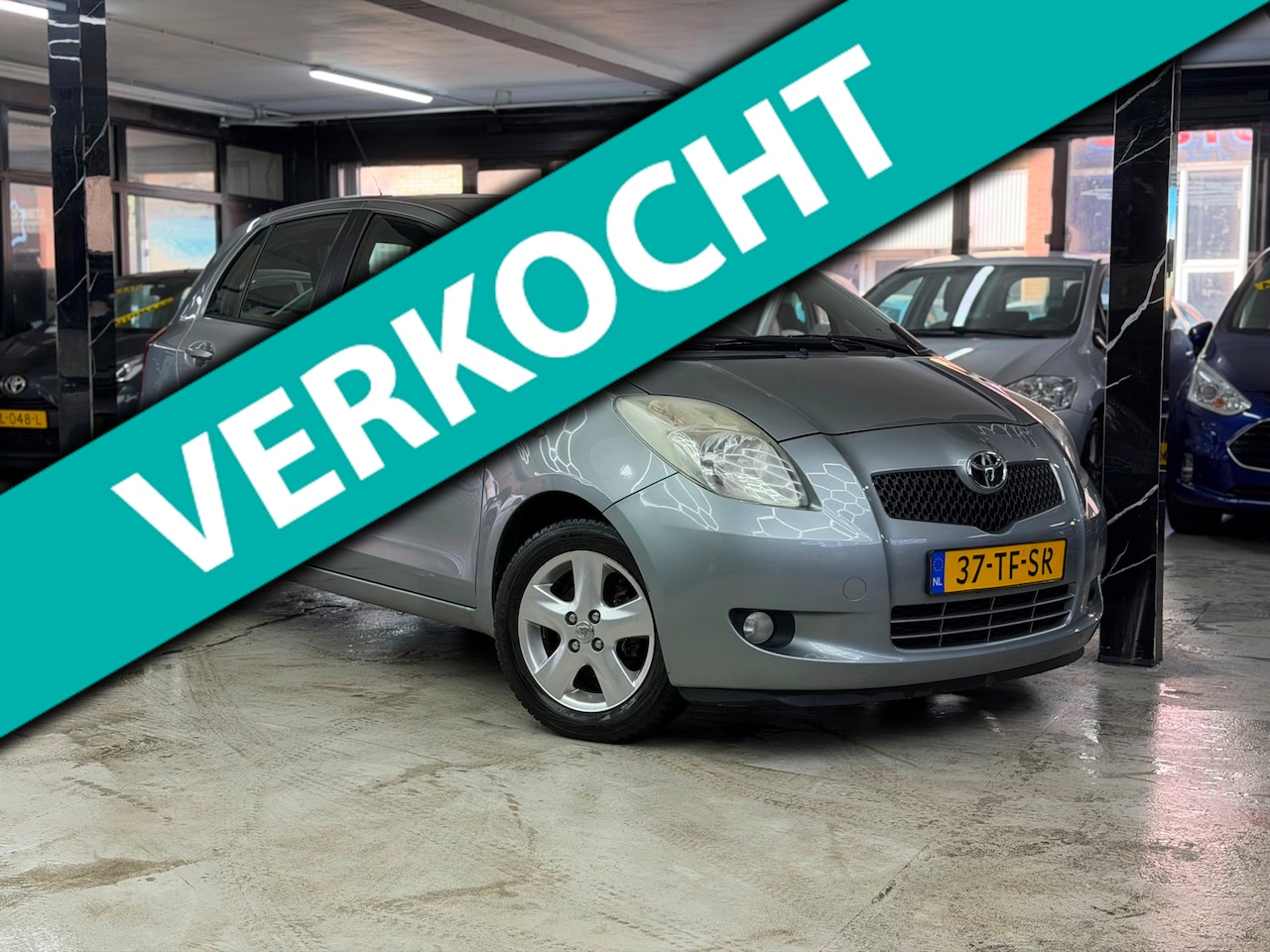 Toyota Yaris - 1.3 VVTi Luna MMT Automaat | Airco | CarPlay - AutoWereld.nl