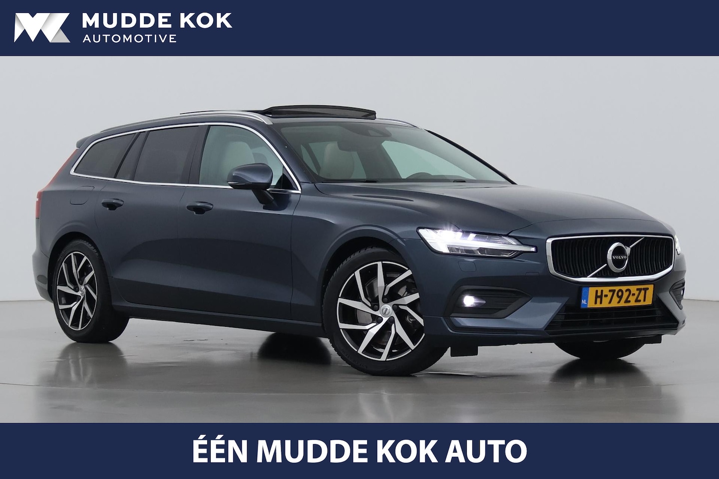 Volvo V60 - T5 Momentum Pro | ACC | Panoramadak | Head-Up | Stoel+Stuurverwarming | Trekhaak | Camera - AutoWereld.nl