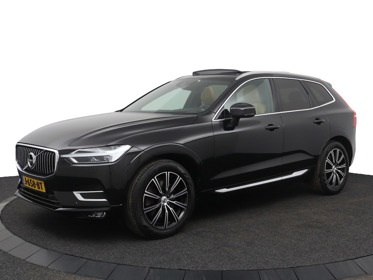 Volvo XC60 - 2.0 T5 AWD Inscription Trekhaak 2500 KG - AutoWereld.nl