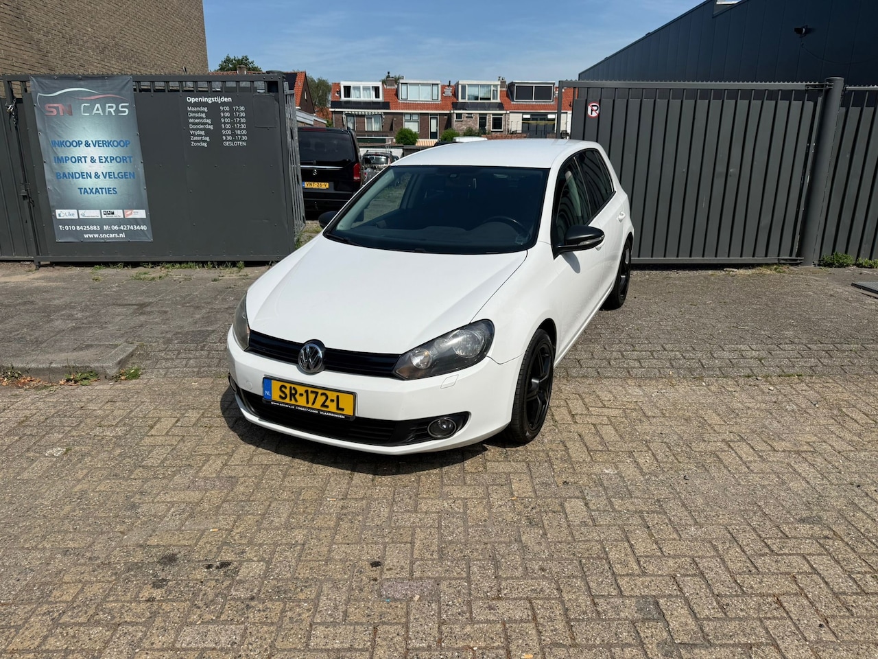 Volkswagen Golf - 1.2 TSI Trendline BlueMotion *Airco*APK - AutoWereld.nl