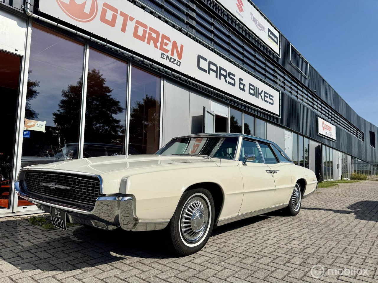 Ford Thunderbird - USA Ford 6.4 V8 aut - AutoWereld.nl