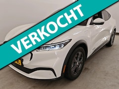 Ford Mustang Mach-E - 75 kWh 269pk RWD | SOH 92% | Leder | Stoelverwarming | CarPlay | Keyless | Camera | PDC V+