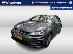 Volkswagen Golf - 1.5 TSI 150PK DSG Highline Business R / Virtual Cockpit / Navigatie / Camera / LED / 17" L