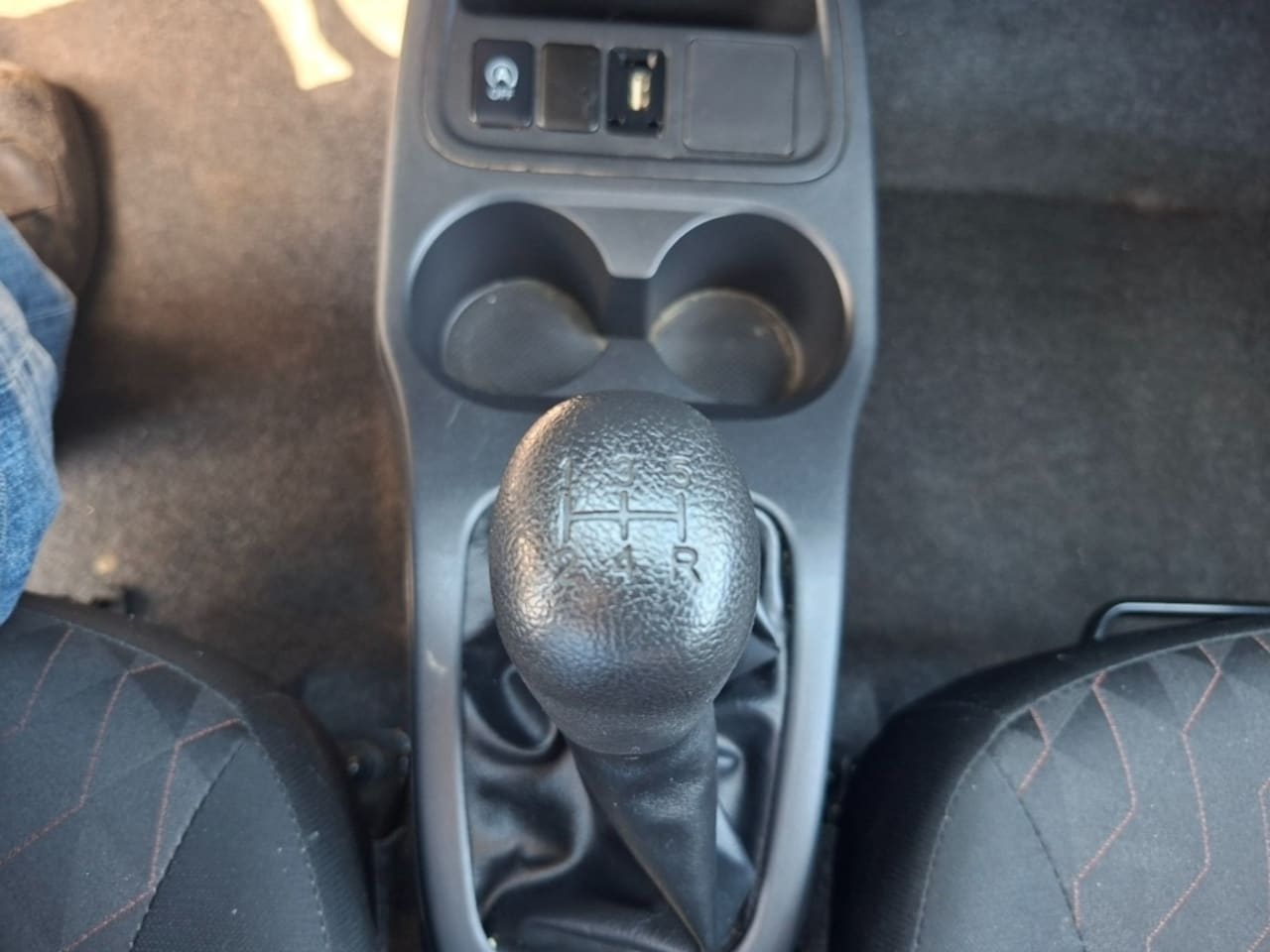 Mitsubishi Space Star - 1.2 Cool + RADIO DAB/AIRCO/ELEC.RAMEN VOOR/ELEC.SPIEGELS/CV