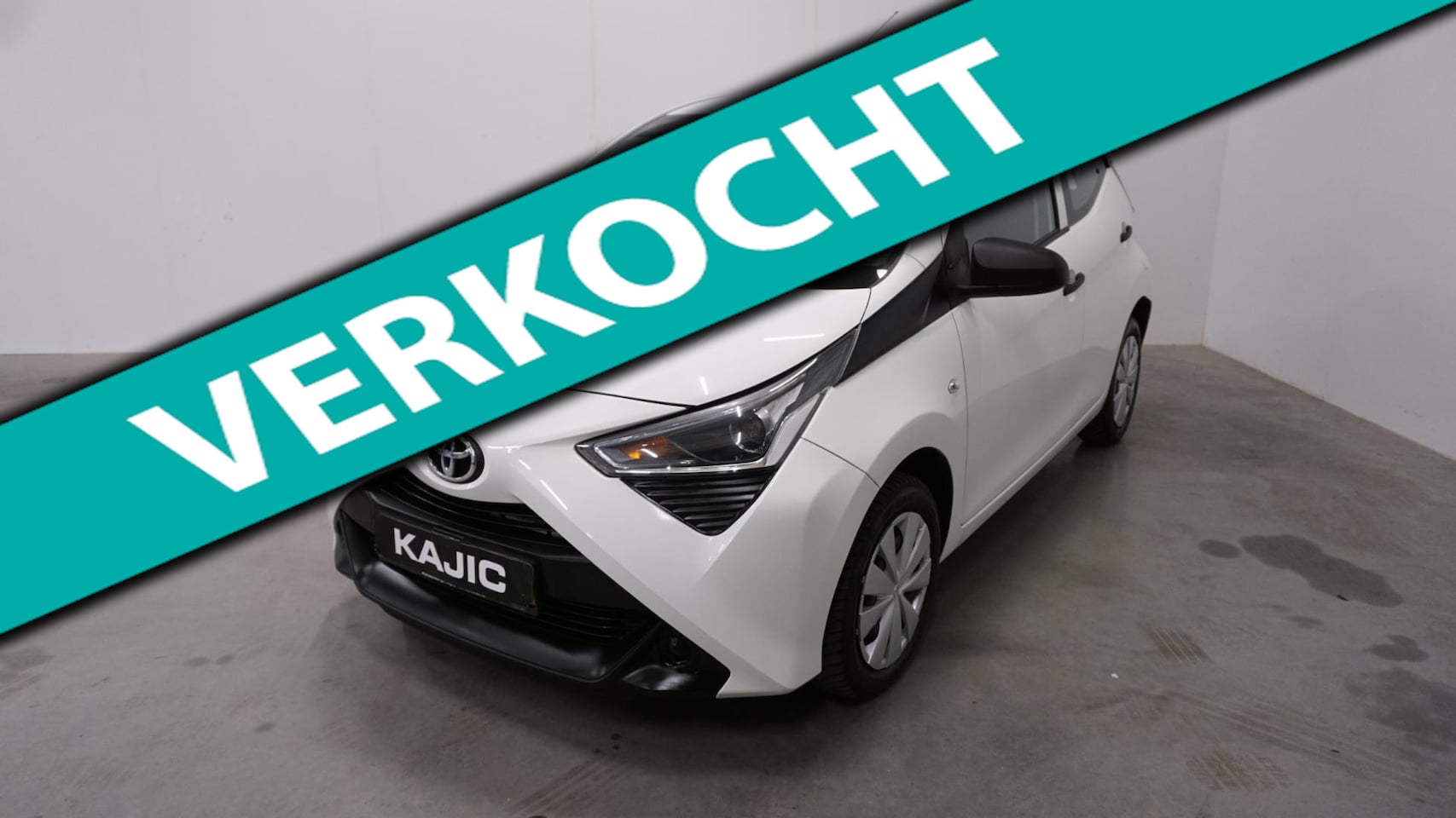 Toyota Aygo - 1.0 VVT-i x-play 1.0 VVT-i x-play - AutoWereld.nl